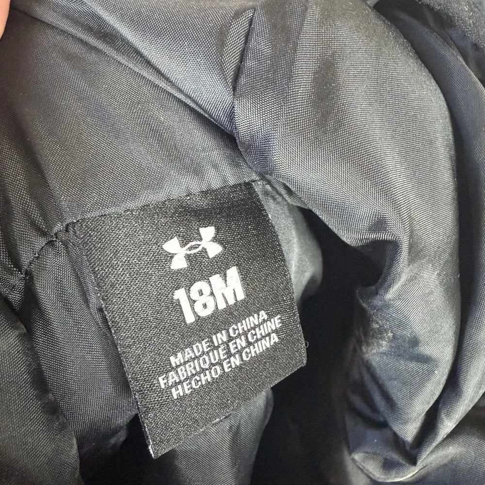 Under Armour Black Puffer Jacket With Hood Baby Size 18‎ Months Unisex Spellout